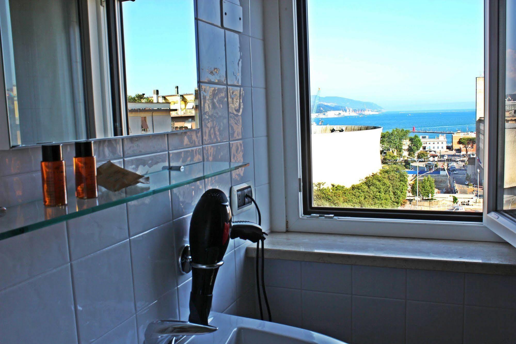 Hh Il Gabbiano Hotel La Spezia Ngoại thất bức ảnh
